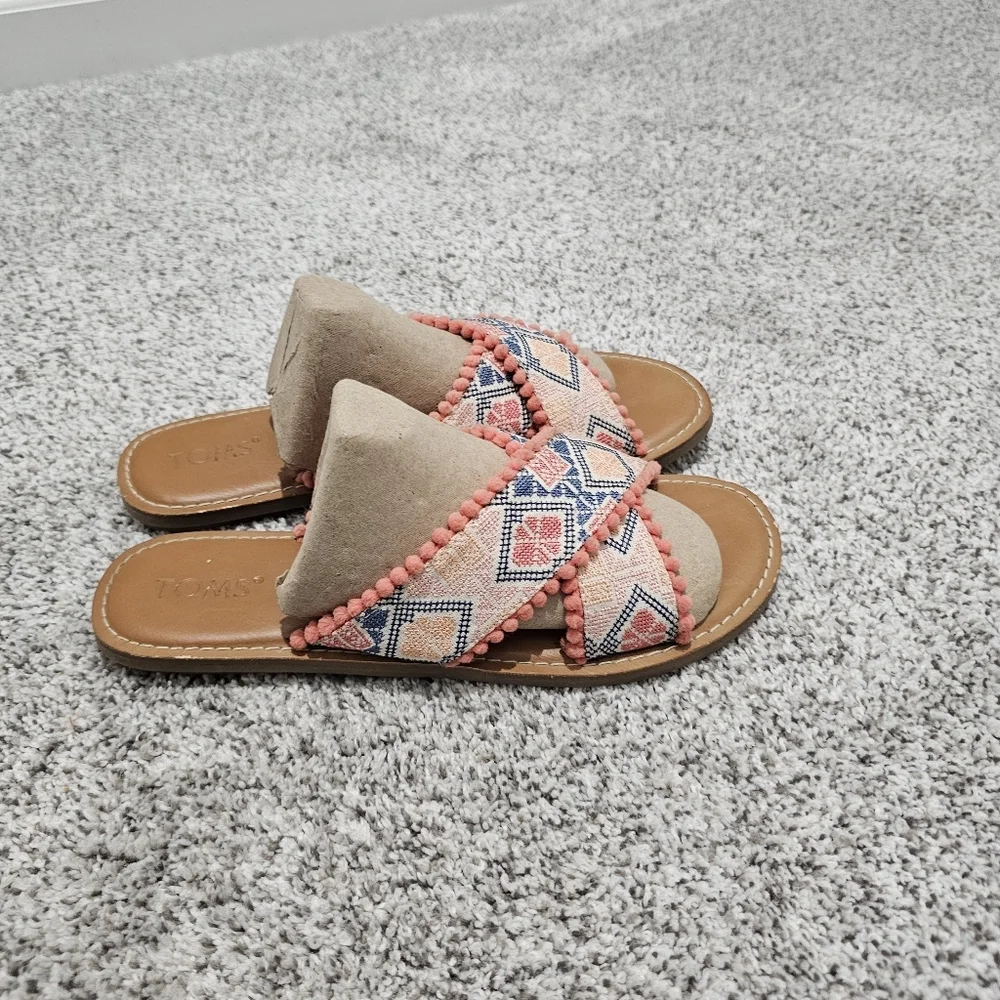 Tom's Viv Women's Sandals Size 10